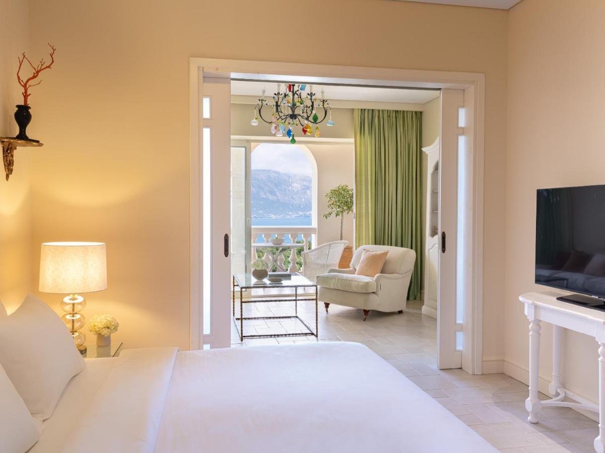 เกรซโคเทล อีวา พาเลซ Hotel กอมเมนโน ภายนอก รูปภาพ