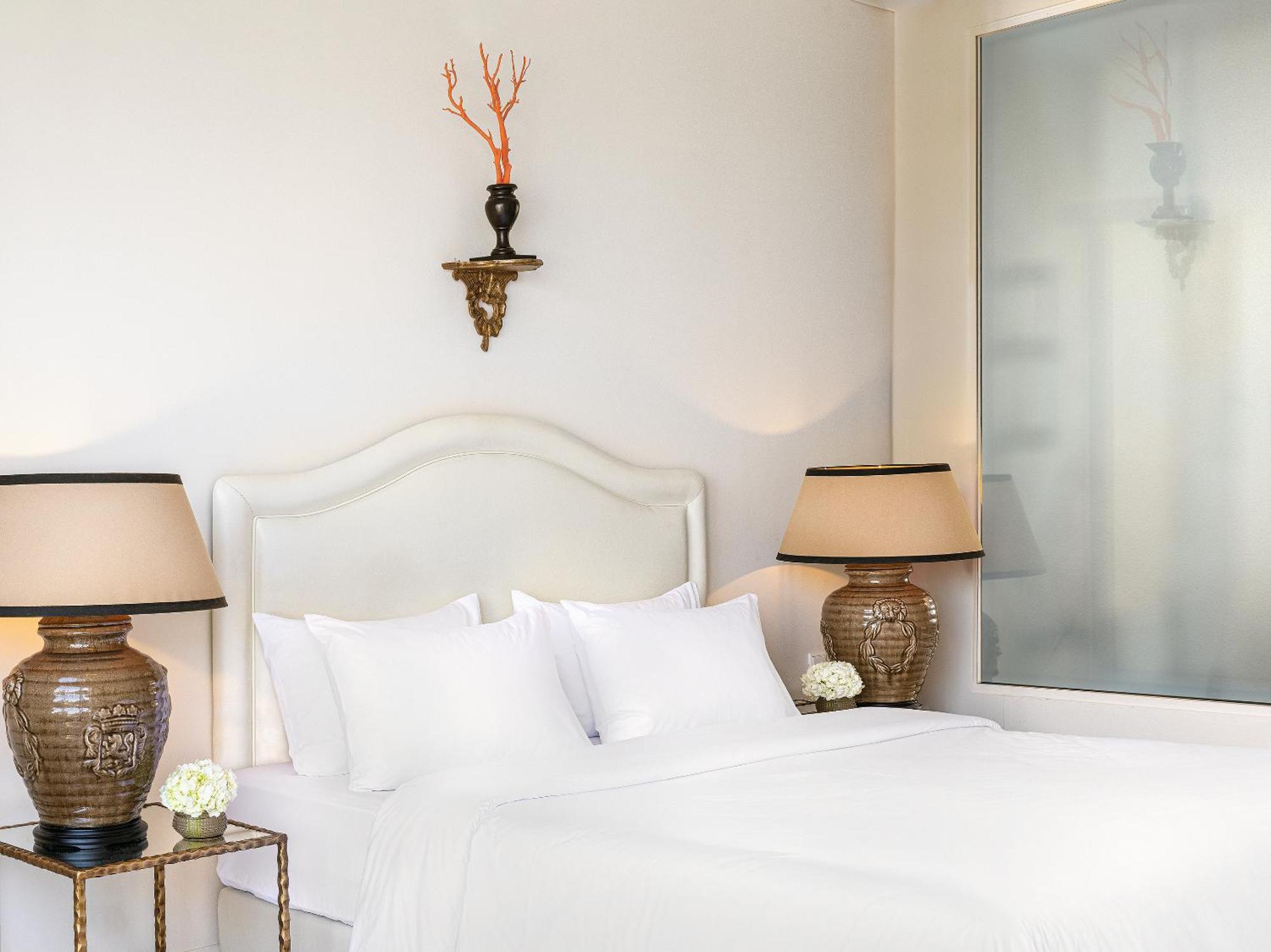 เกรซโคเทล อีวา พาเลซ Hotel กอมเมนโน ภายนอก รูปภาพ